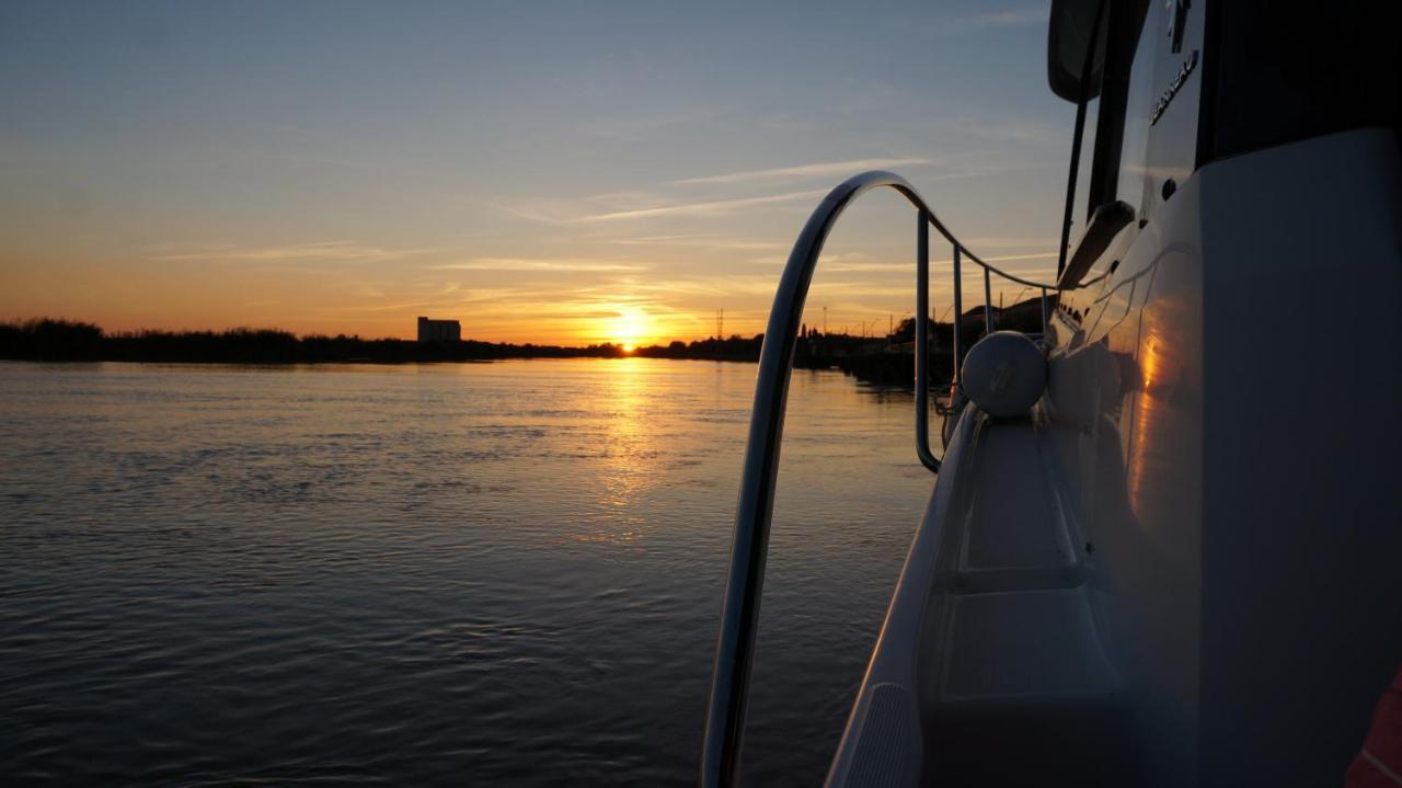 La Rochelle Sur L'Eau Hotel Kültér fotó